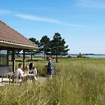 Hébergement de vacances 4 Person In *